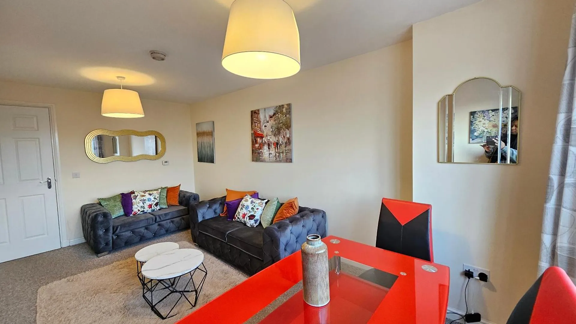 2 Bed Apt, 4 Beds With Parking エディンバラ アパート